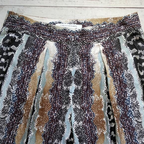 DIANE VON FURSTENBERG Atlas Snake Print Silk/Linen Brown Tan Loose Pants, 6 - Picture 3 of 8